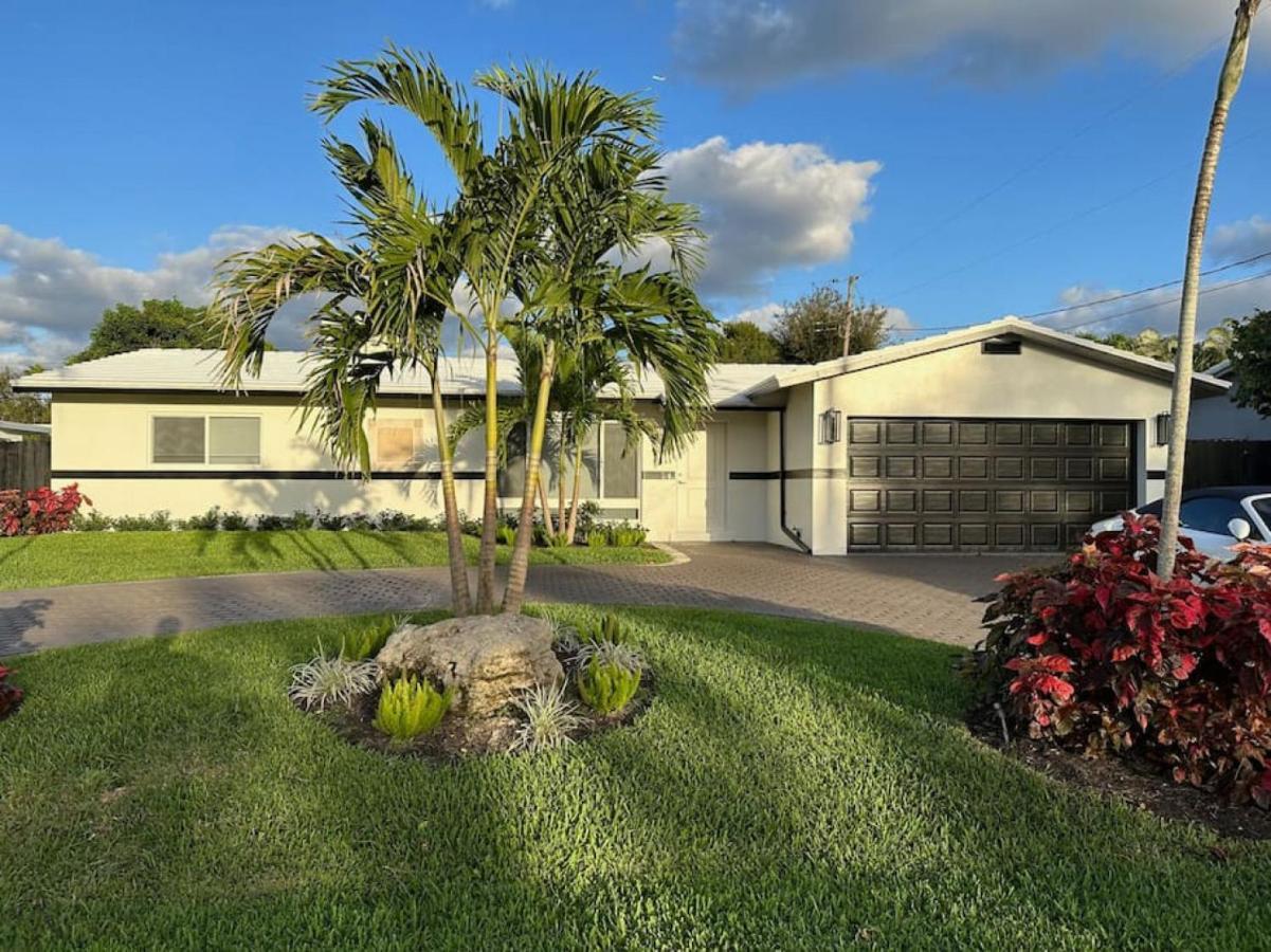 Villa The Sun House - 3 Bed, 2 Bath, Private Pool, Fire Pit, Huge Backyard à Fort Lauderdale Extérieur photo